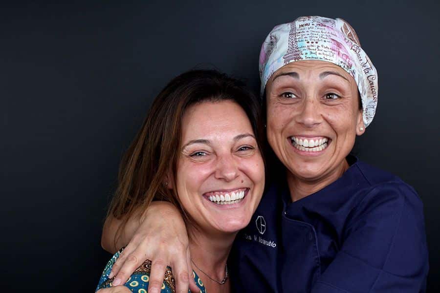 After the study of dental aesthetics and the treatment of composite veneers with Dra. Margarita Monterrubio After the study of dental aesthetics and the treatment of composite veneers with Dra. Margarita Monterrubio