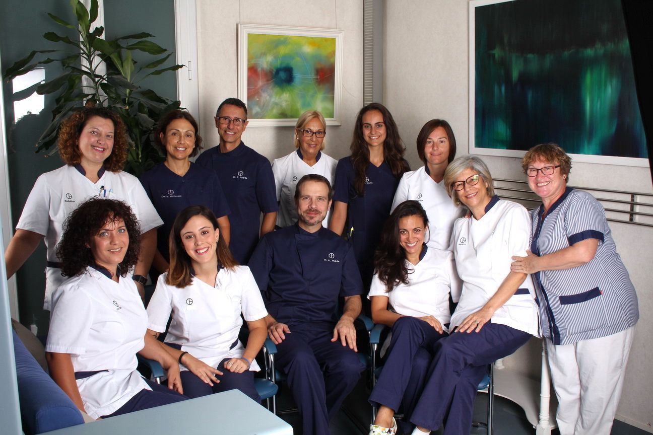 This is the team of the best dentist in Barcelona, the team of the Padrós Dental Clinic This is the team of the best dentist in Barcelona, the team of the Padrós Dental Clinic
