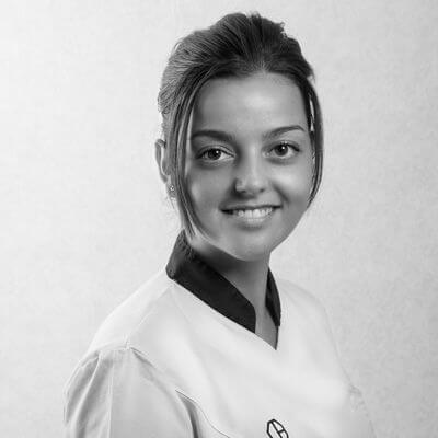 Raquel Floria. Padrós Dental Clinic, your dentist in Barcelona