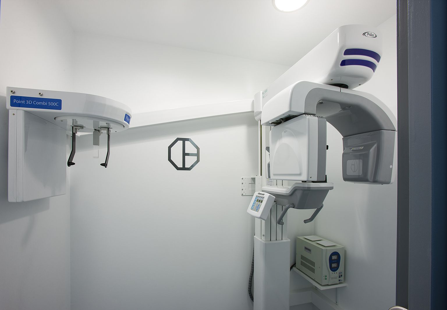 Dental clinic Padrós has the Pointnix 3D digital radiology system, with large size and high resolution sensor.